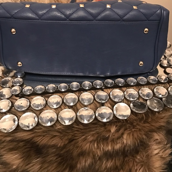Purse 💙💋 - Picture 4 of 4