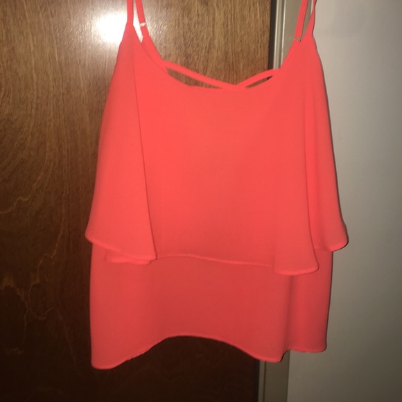 An assortment of crop tops and tank tops - Picture 5 of 8
