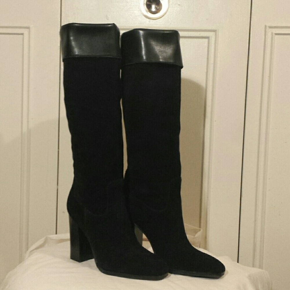 🍁🍂FALL MUST HAVES🍂🍁Marc Fisher black Suede Boots.7M