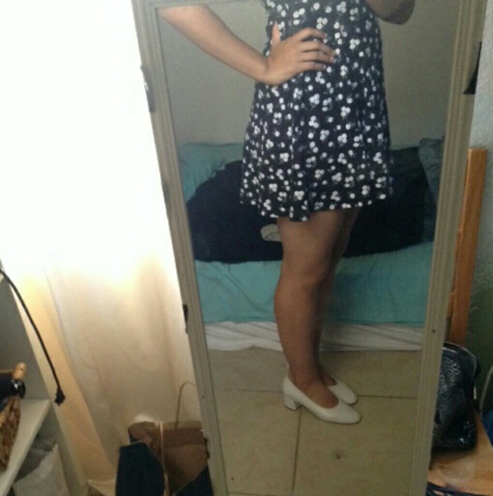 Adorable Floral summer dress!