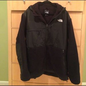 Men's Hooded North Face Jacket
