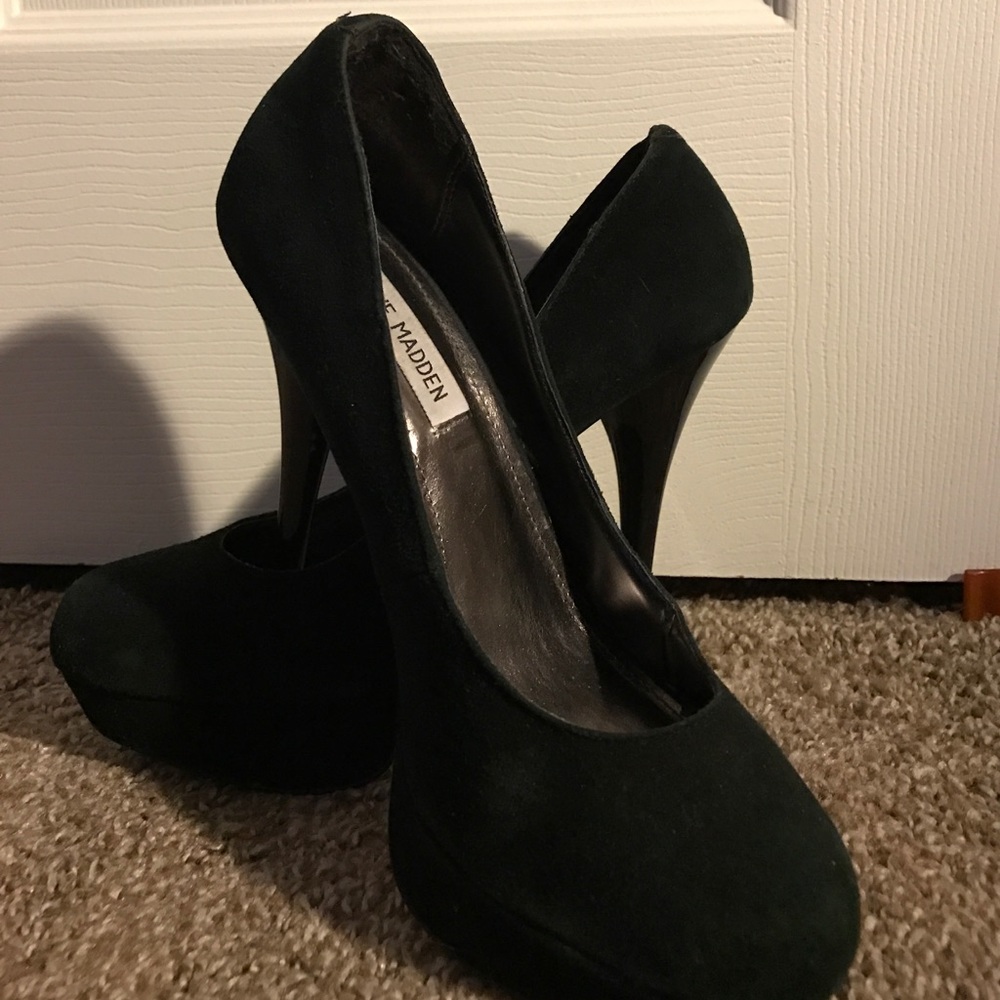 🔥Suede Steve Madden heels