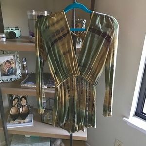 Tie dye long sleeve romper ✌🏼💛