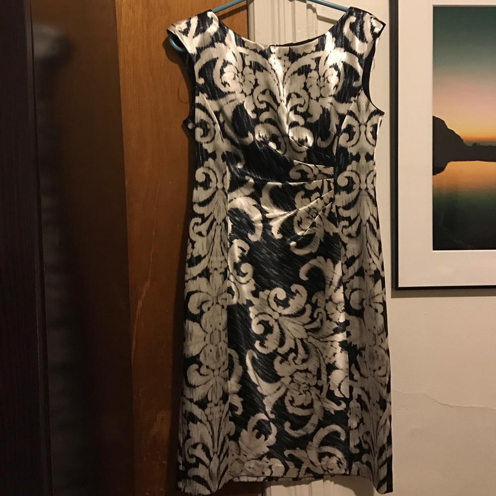 Women's dress Laura