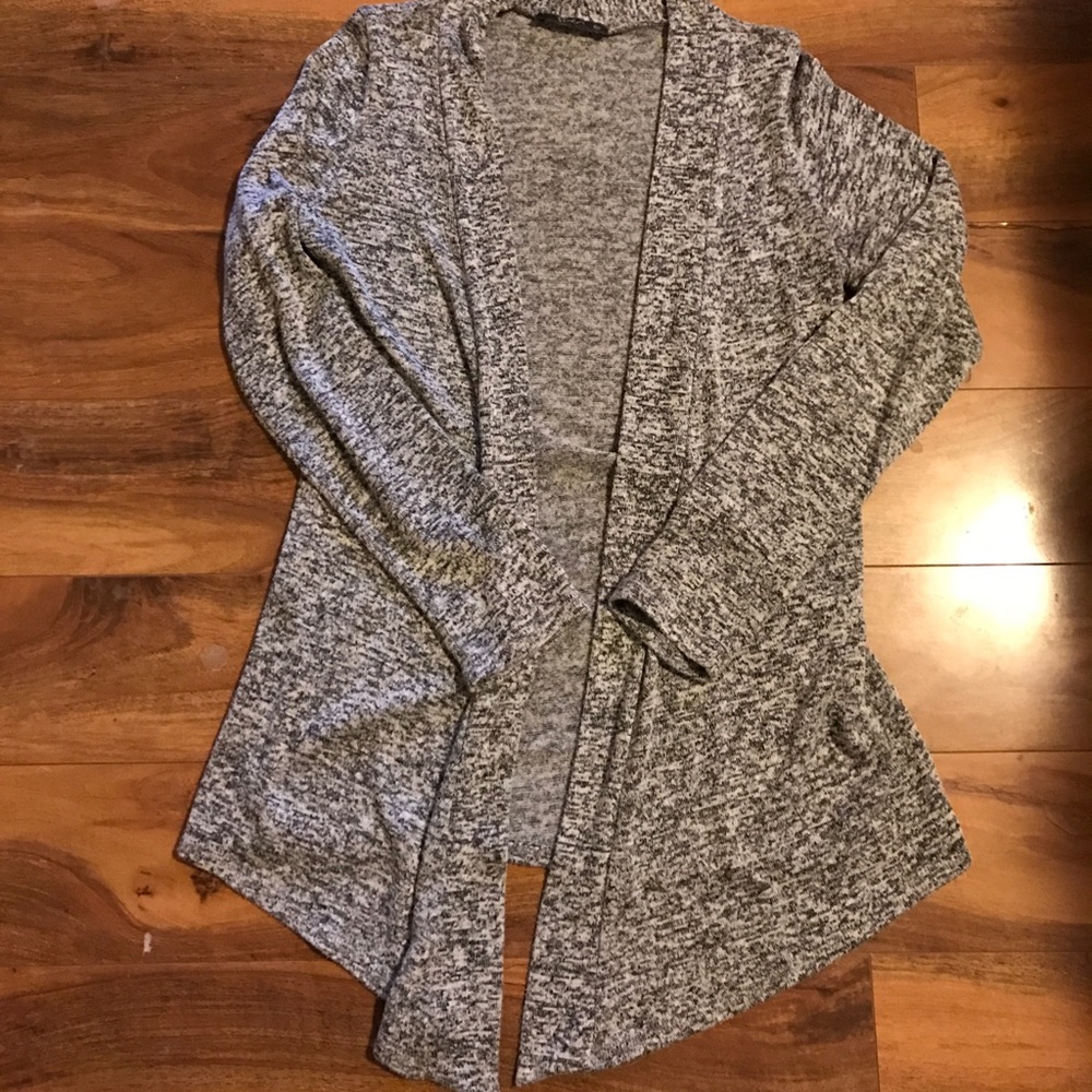 Super cute sweater!