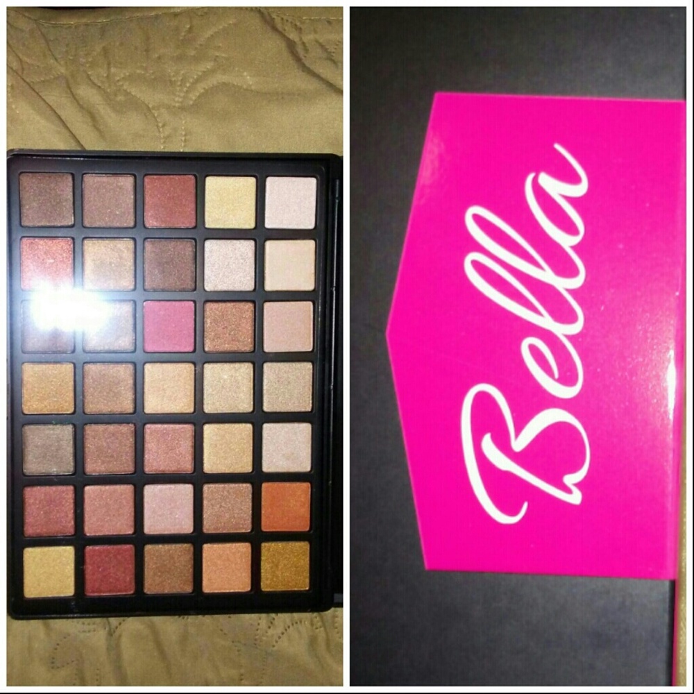 Eyeshadow pallettes