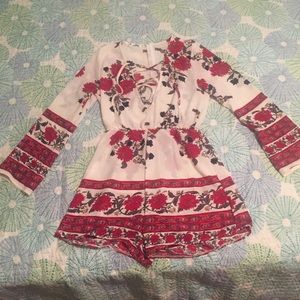 NWOT Lace Up Romper