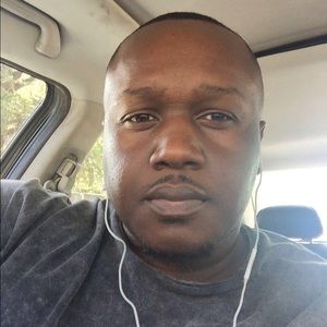 Meet your Posher, Troy