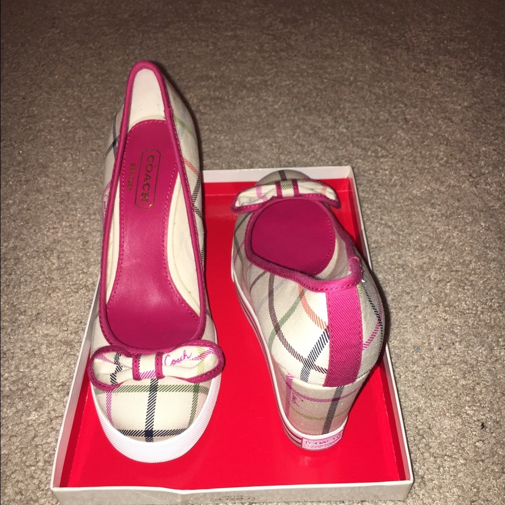 Coach wedges