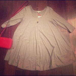 Black and gray skinny stripe tunic