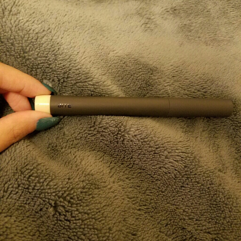 BITE beauty lip liner and definer