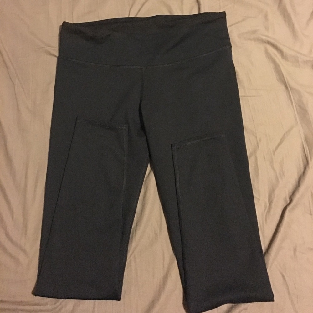 Athletic leggings