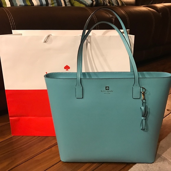 SOLD! SOLD! SOLD! Spade Tote Brand New - Picture 4 of 5