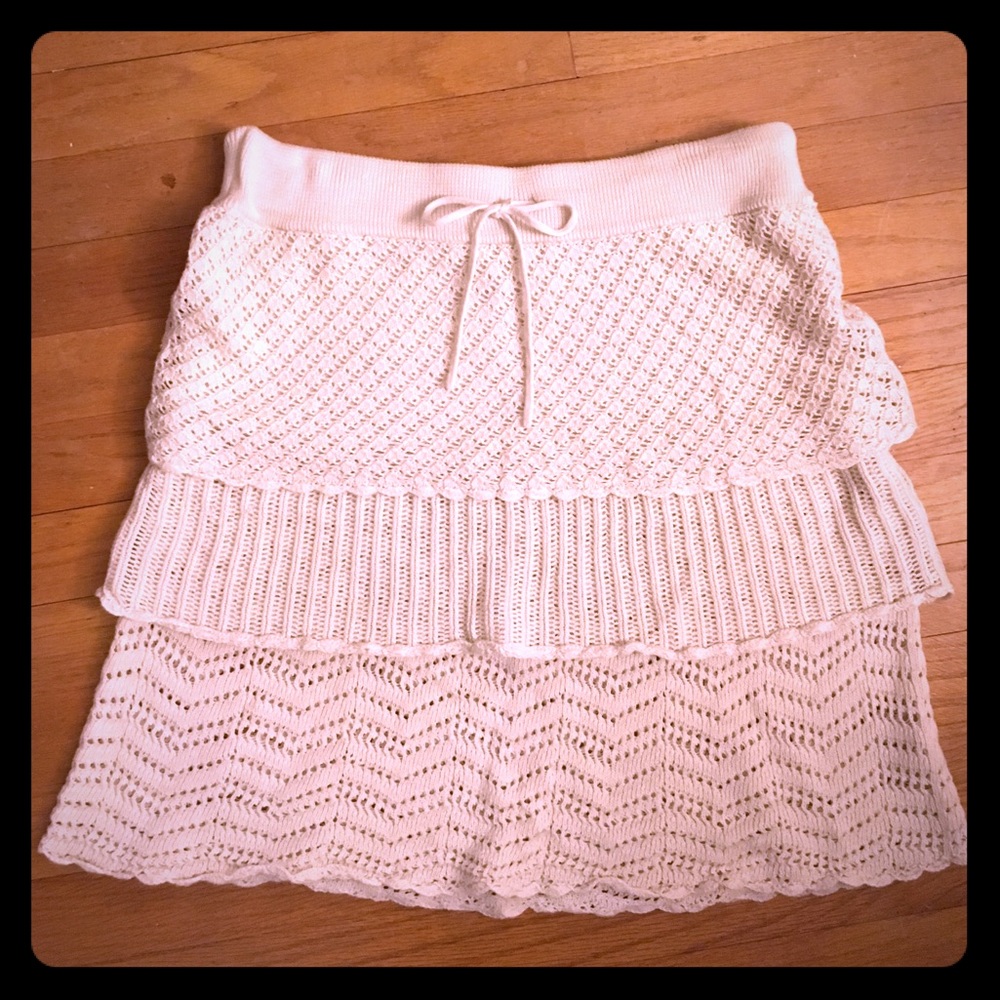 ATHLETA off-white skirt