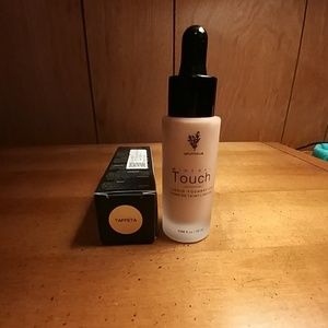 Younique Mineral Touch Liquid Foundation Taffeta