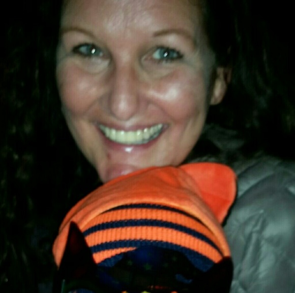 Meet your Posher, Sheri - Picture 1 of 1