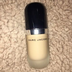Marc Jacobs Remarcable foundation