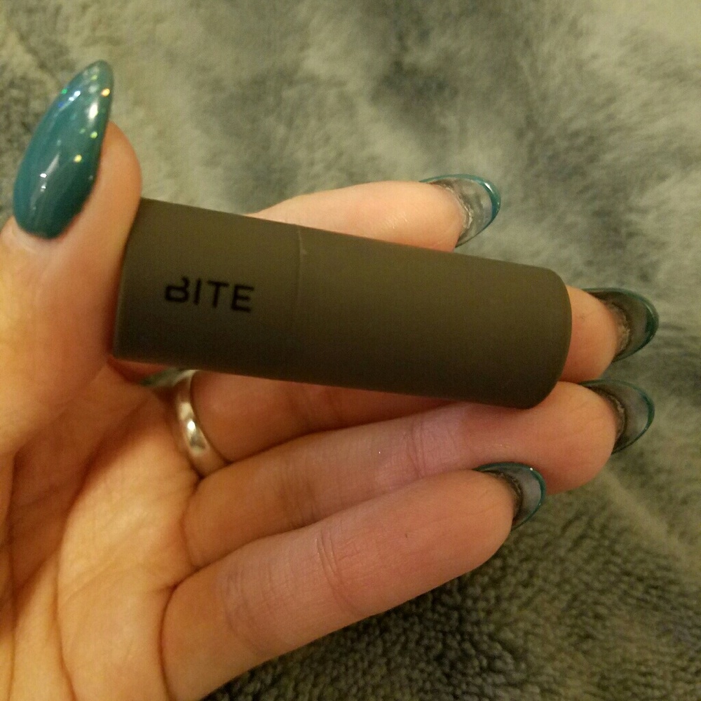 BITE mini lipstick
