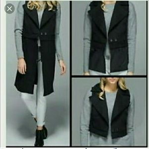 Lululemon Quick Change vest!