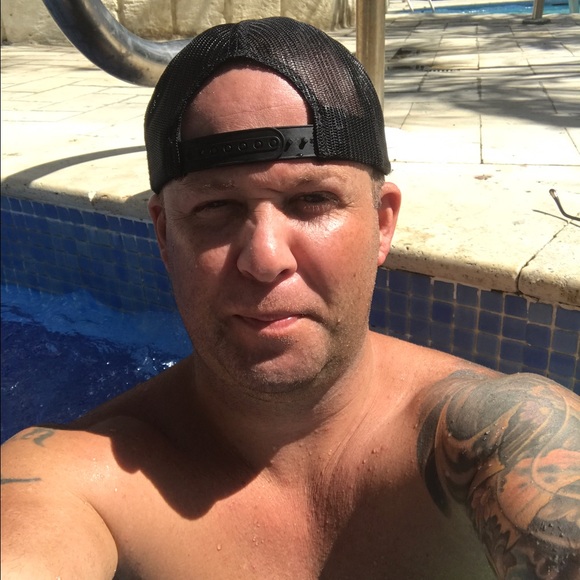 Meet your Posher, Dustin - Picture 1 of 1