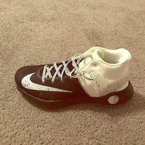 KD TREY 5 IV PRM