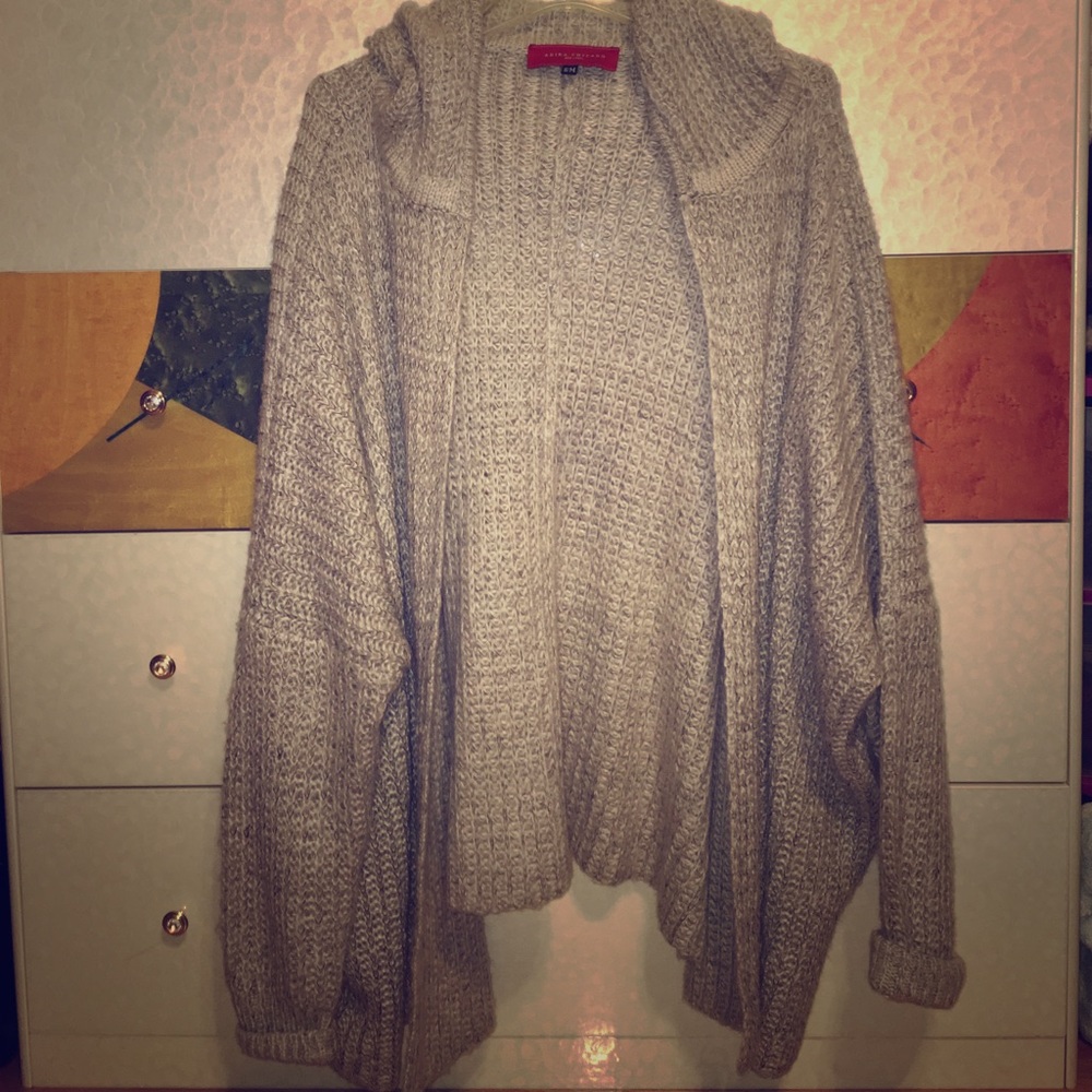Akira cardigan with hood