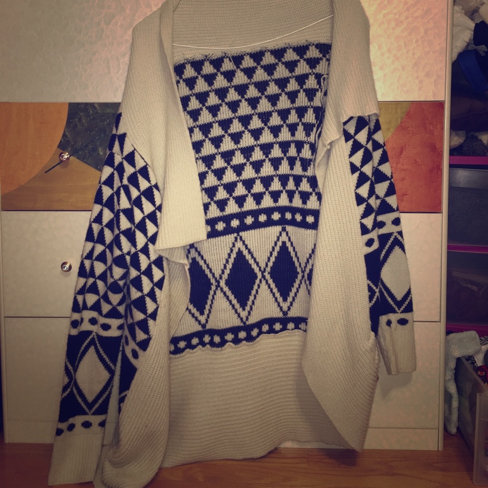 Geo sweater