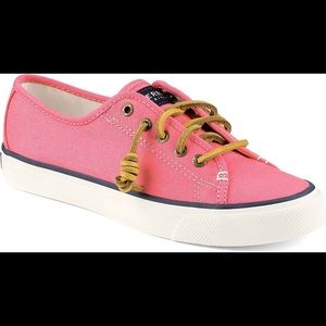 Pink Sperry Woman's Seacoast Canvas Shoes