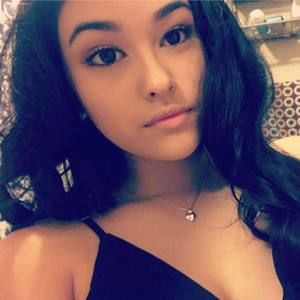 Meet your Posher, Adriene