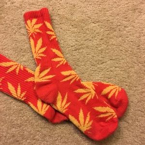 PRE-LOVED Huf plantlife socks PRE-LOVED Huf plantlife socks