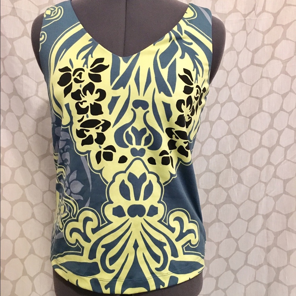 Athleta tank with bra