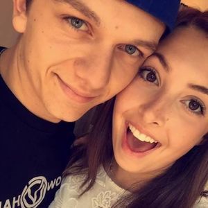 Meet your Posher, Caroline