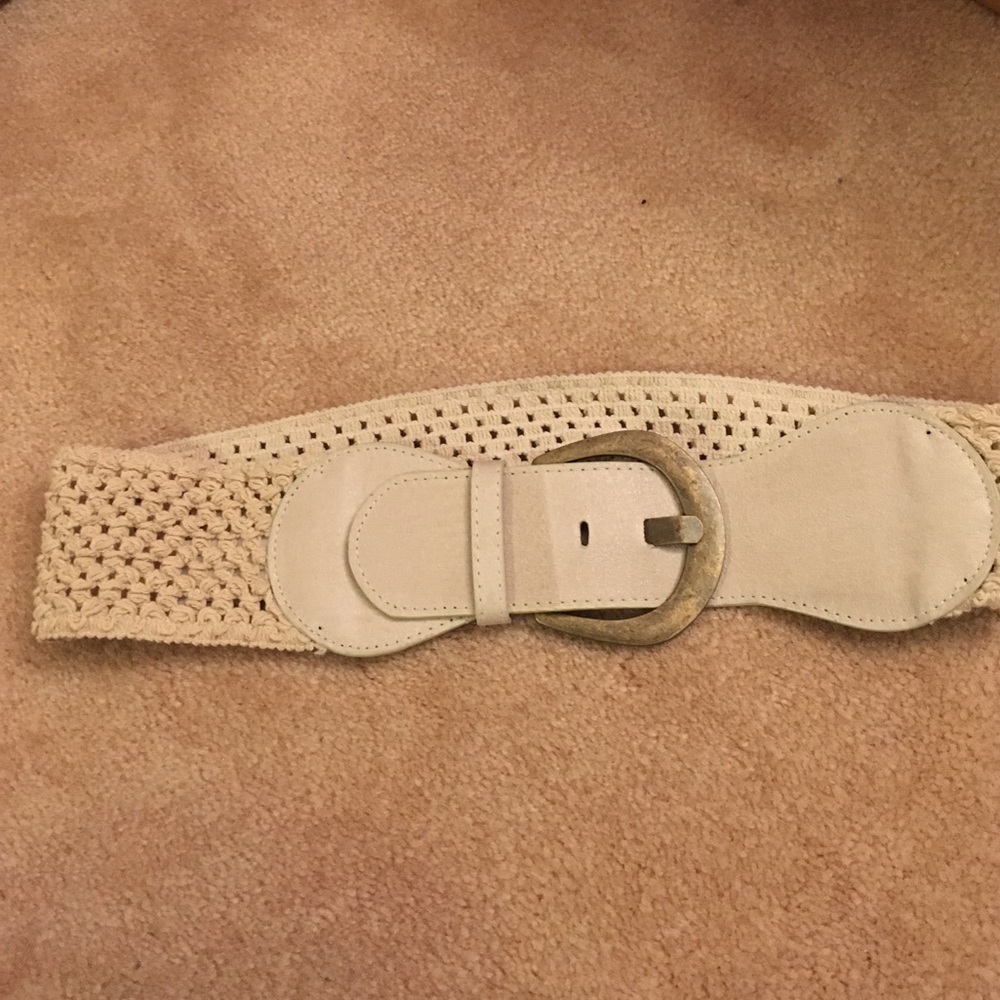 stretchy belt, s/m great condition