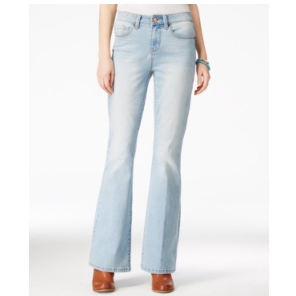 American Rag Light Wash Flared Jeans. B017