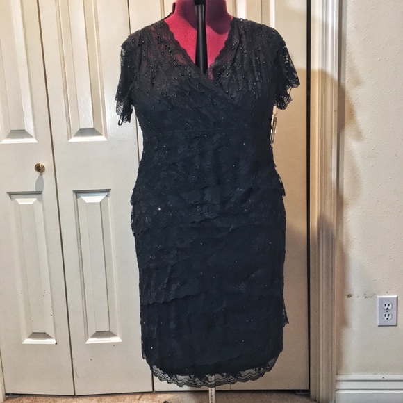 Marina Lace Embellished Dress - Picture 2 of 4