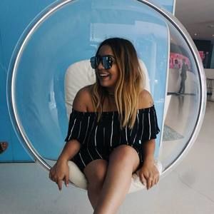 Meet your Posher, Daisy