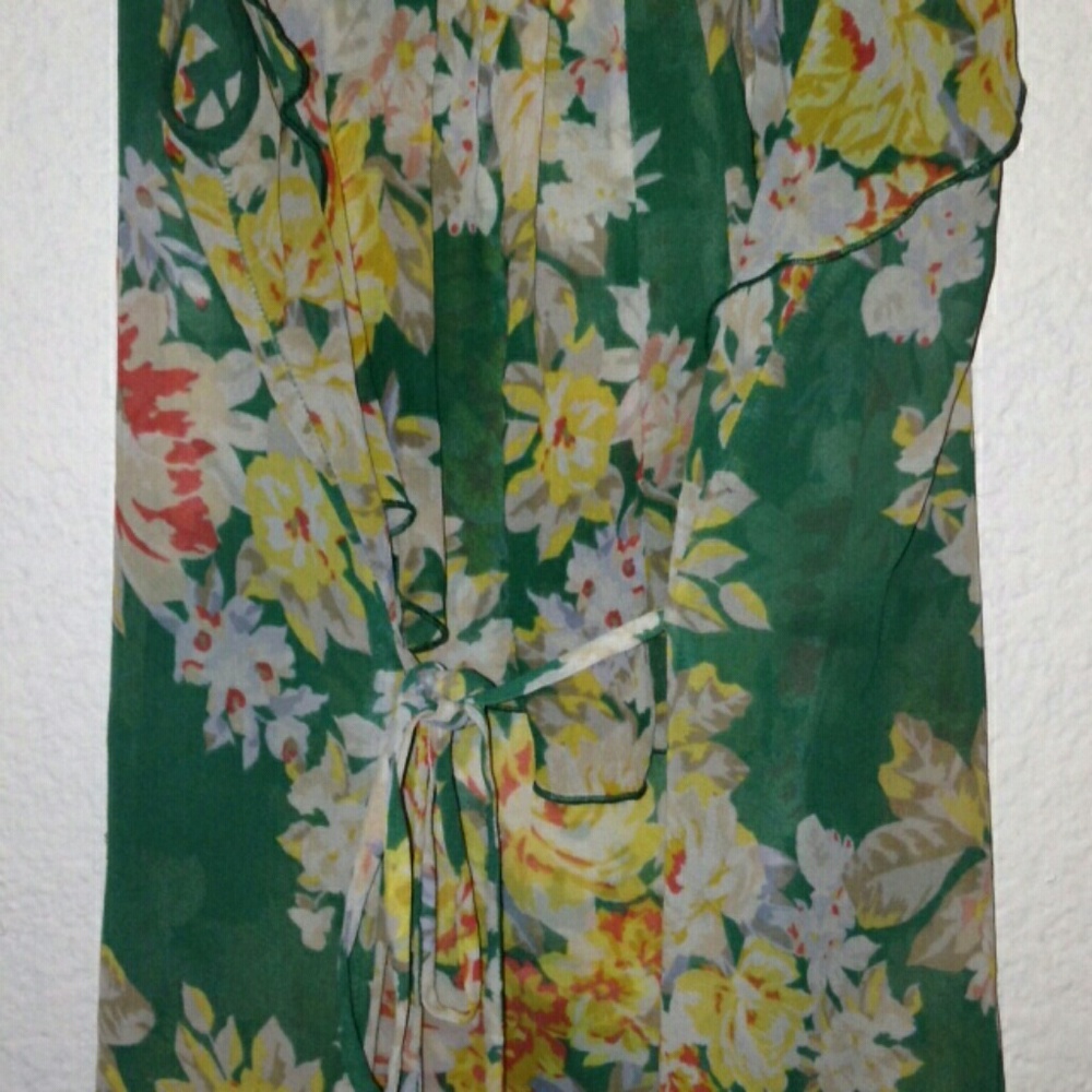 FLORAL TOP - Picture 3 of 3