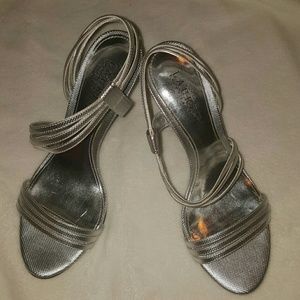 (RL) Silver Ralph Lauren Heels