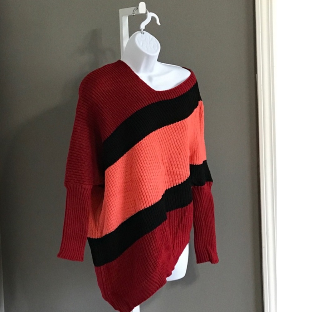 •new• COLOR BLOCK ASYMMETRIC DOLMAN SLV SWEA - Picture 1 of 5