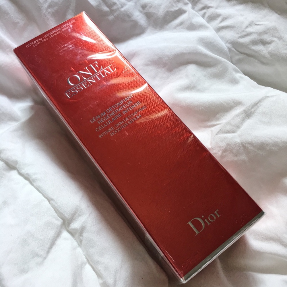 Dior ONE ESSENTIAL INTENSE SKIN DETOXIFYING SERUM