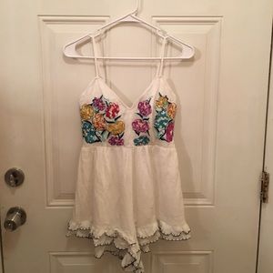 Fitted White Romper With Floral Embroidery