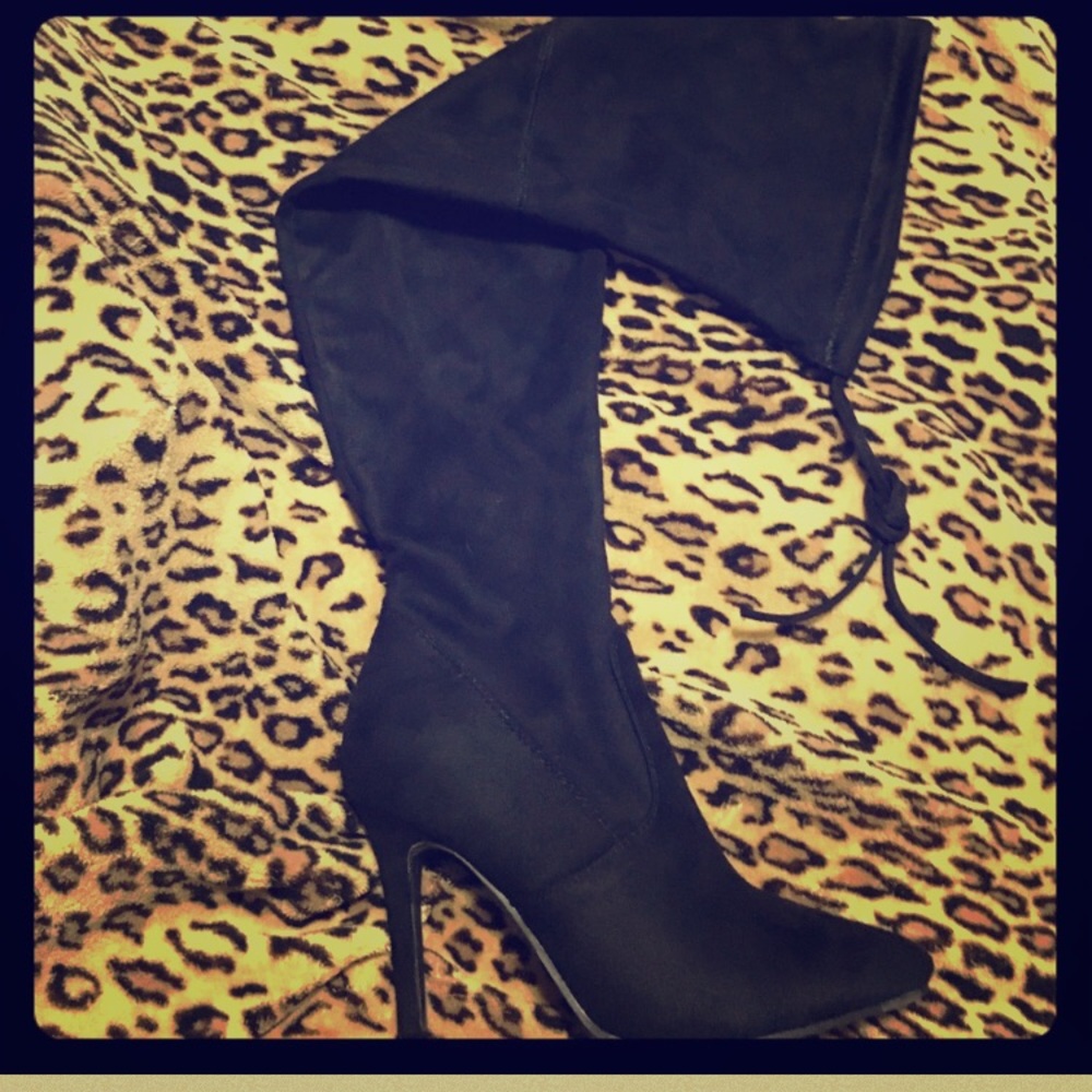 Black knee high boots