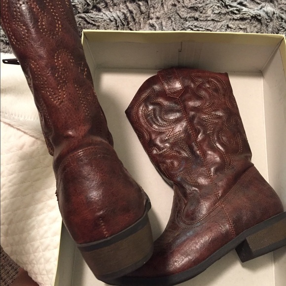 Brown Cowboy Boots size 6.5 - Picture 1 of 3