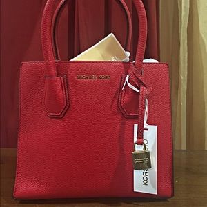 MICHAEL KORS Mercer Messenger Leather