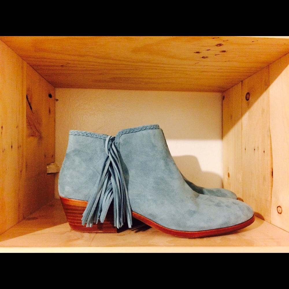 Sam Edelman size 8 Baby Blue Suede Ankle Boots