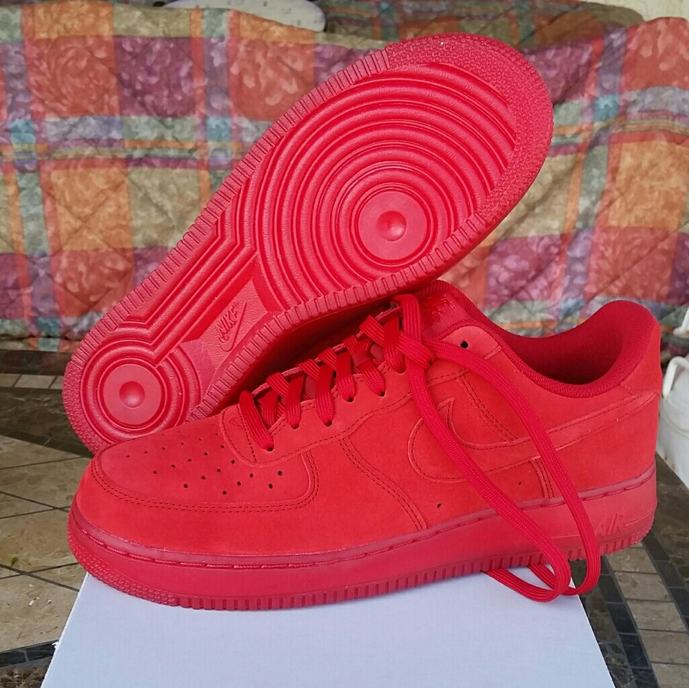 Air Force 1.."red October's"