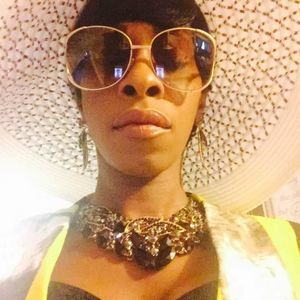 Meet your Posher, Sonia