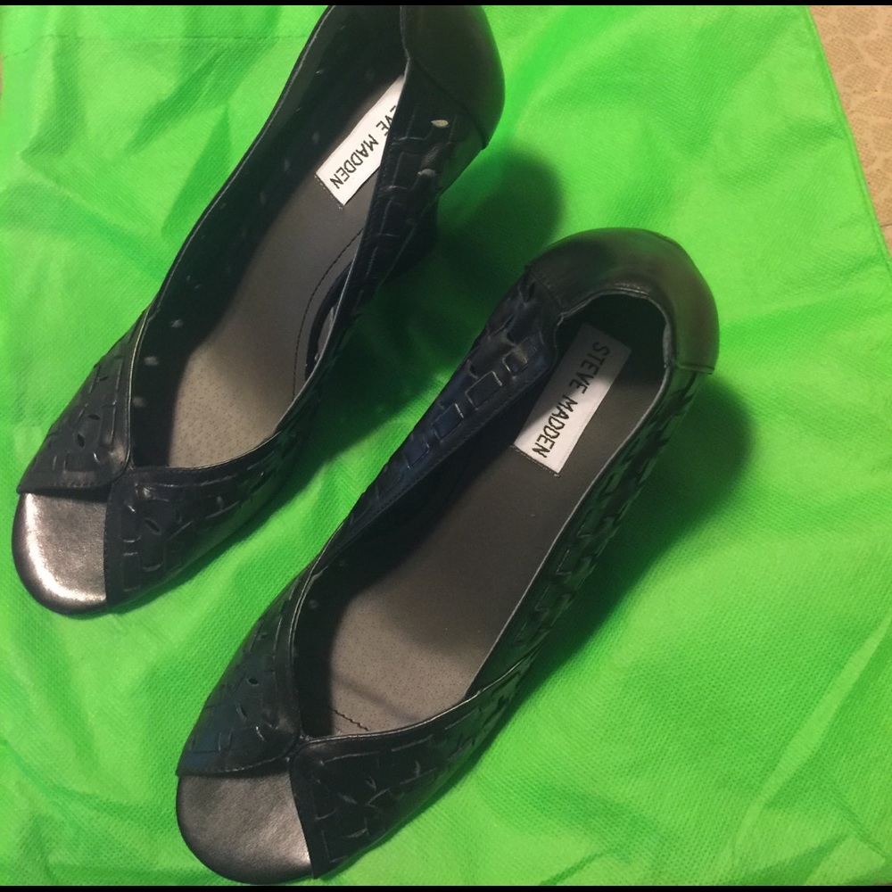 Steve Madden Leather Wedge Sandal