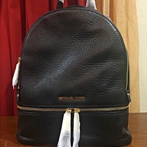 MICHAEL KORS Rhea Medium Leather Backpack