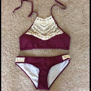 New maroon cupshe bikini